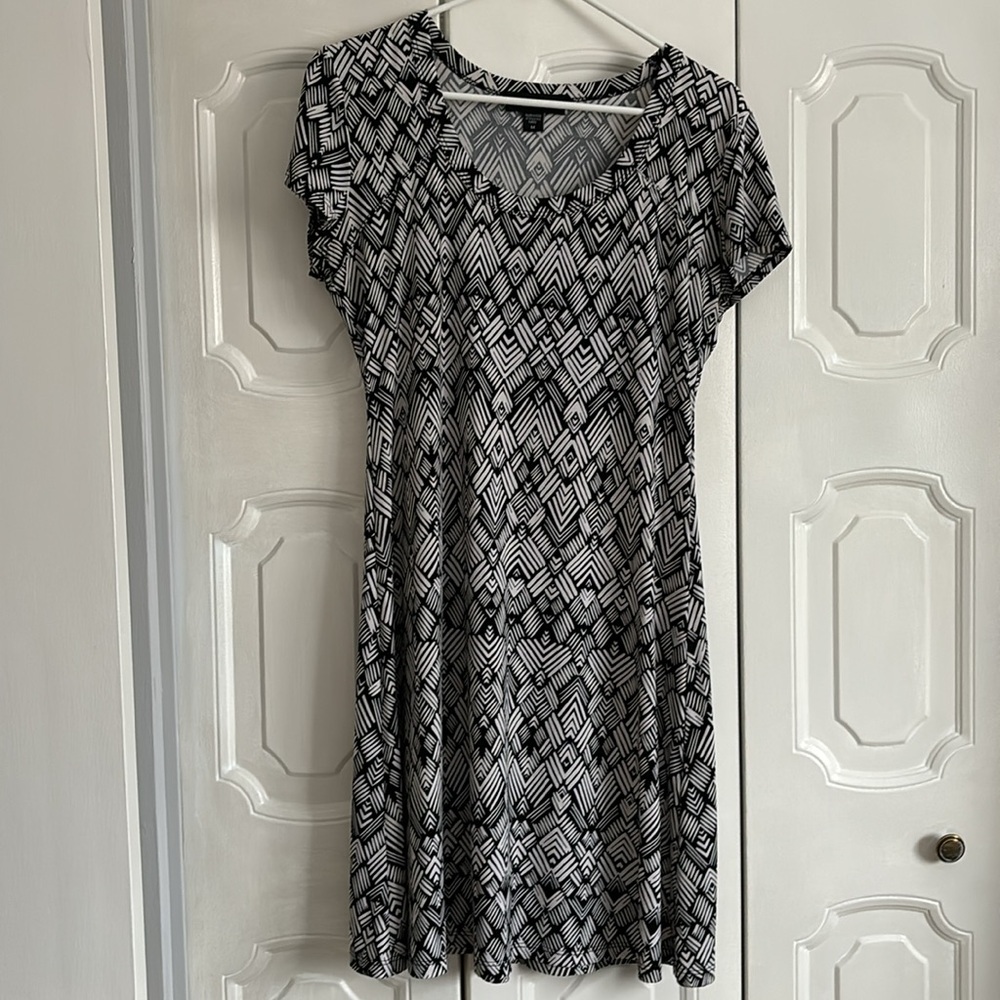 Womens dress by Karen Kane